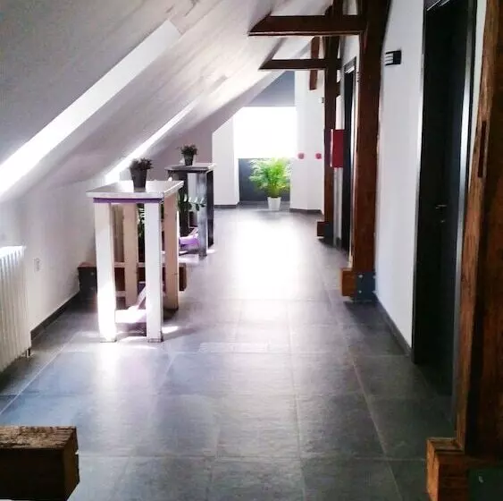 Hotelli Arhiv Boutique House