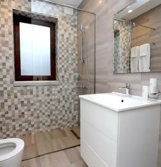 ホテル Bujtina Oxhaku