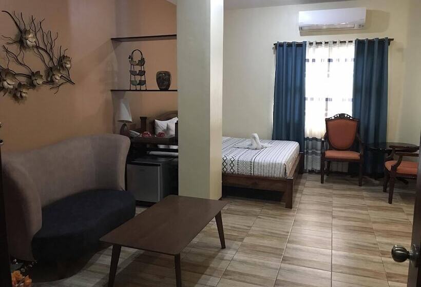 בית מלון כפרי Charos Dormitel