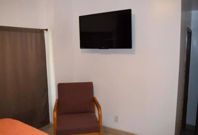 ホテル Revolución