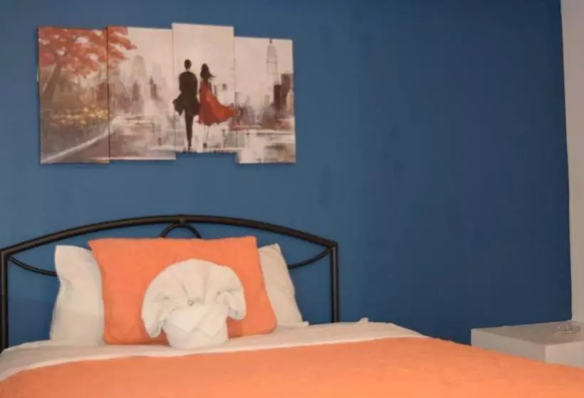 ホテル Revolución