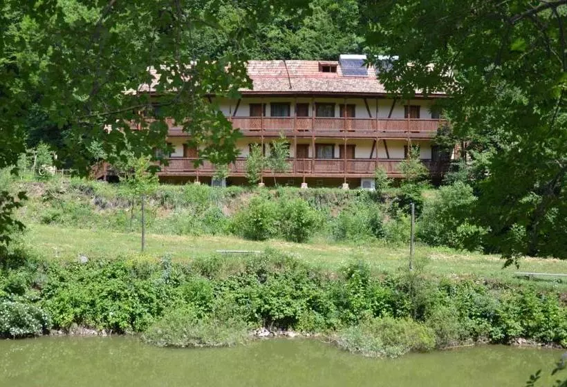 ホテル Ecokayan Dilijan Resort
