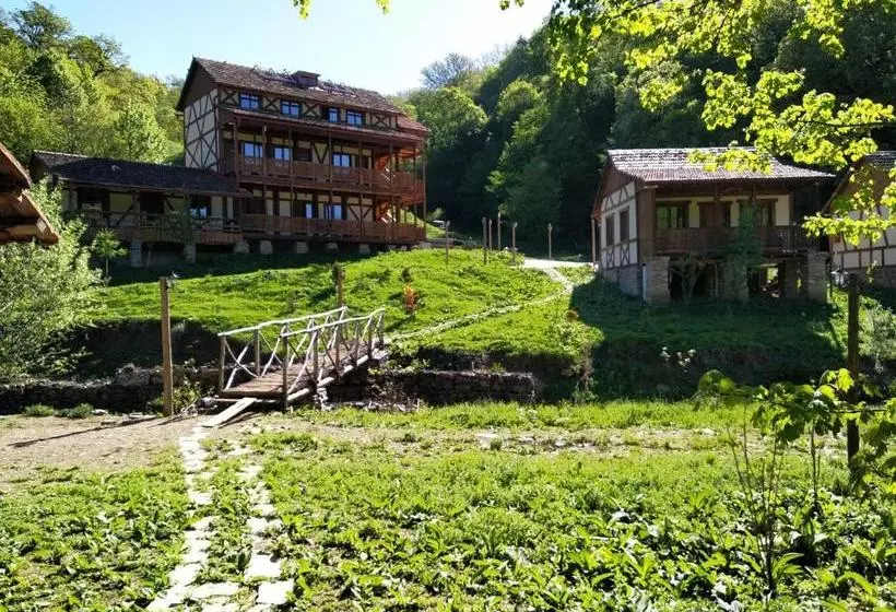 ホテル Ecokayan Dilijan Resort