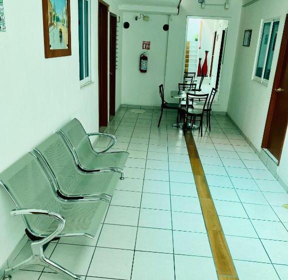 בית מלון כפרי En Guadalajara Posada Mi Rey