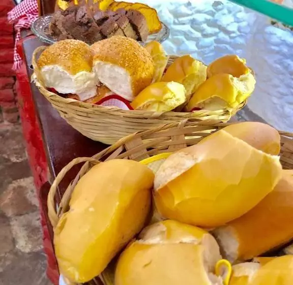 ホテル Pousada E Restaurante Passart