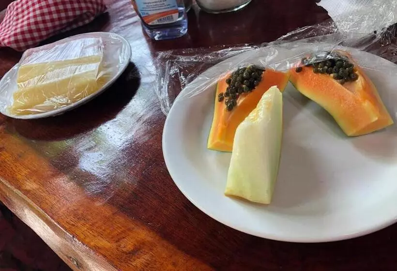 ホテル Pousada E Restaurante Passart