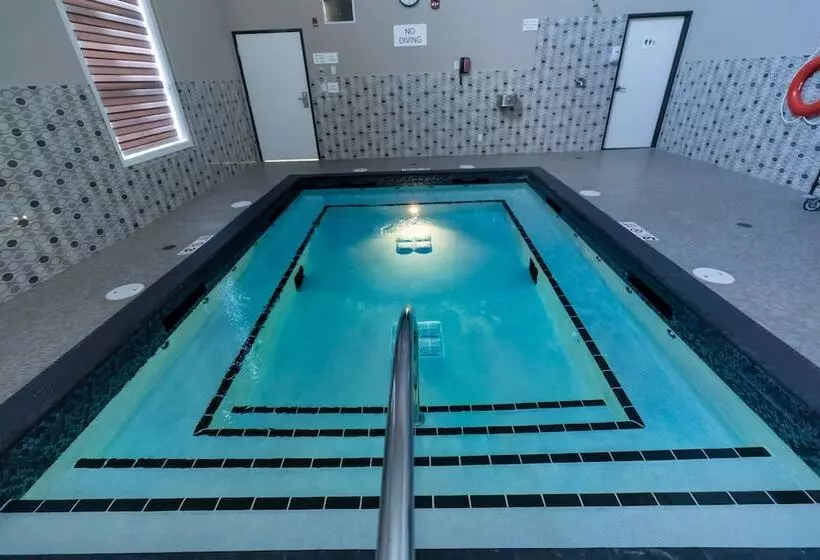 Hôtel Super 8 By Wyndham Canmore - Canmore