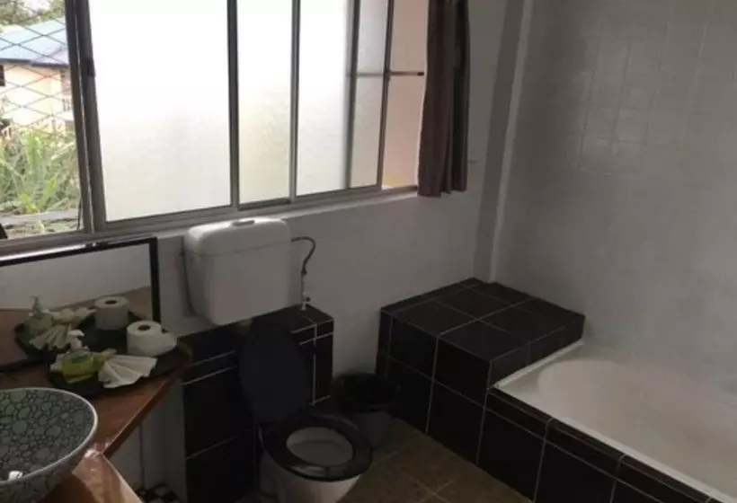 Hotelli Tagimoucia House