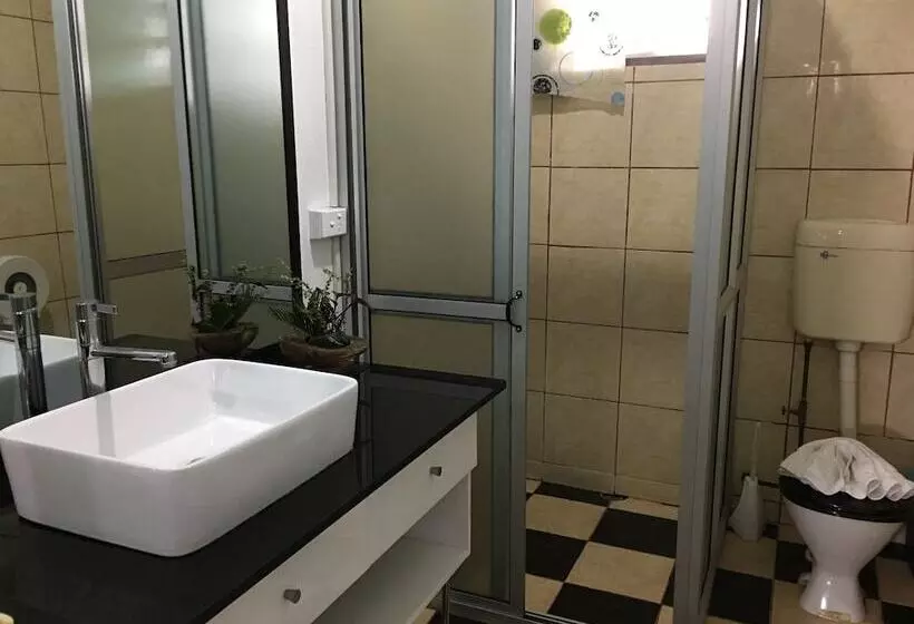 Hotelli Tagimoucia House