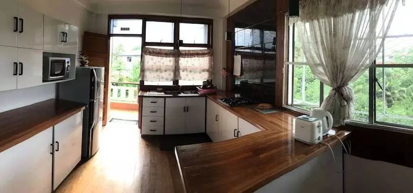 Hotelli Tagimoucia House