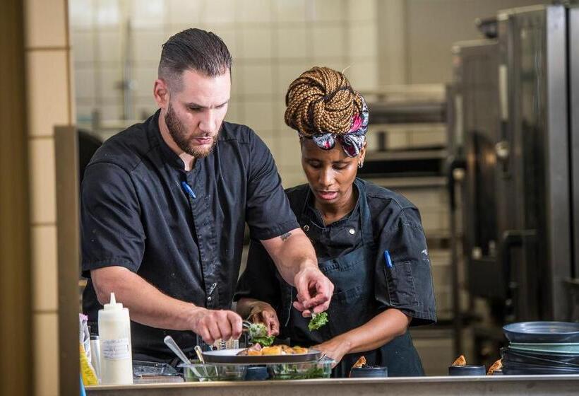 هتل Waterside Mariestad