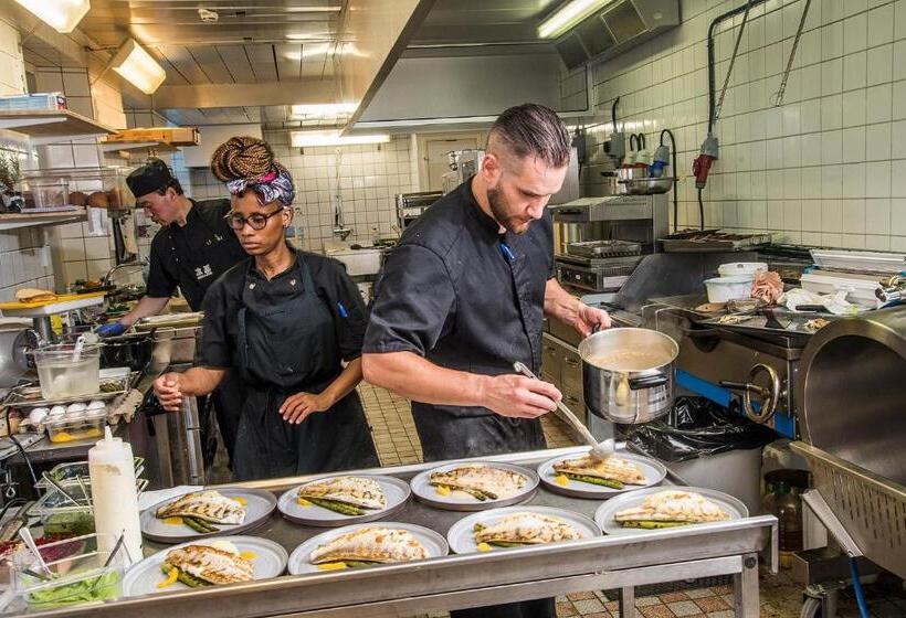 هتل Waterside Mariestad