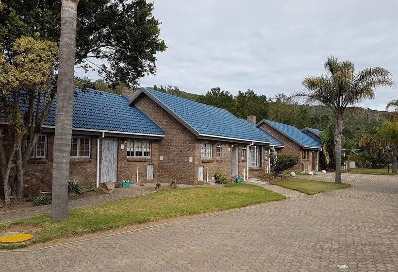 استراحتگاه Baywater Village