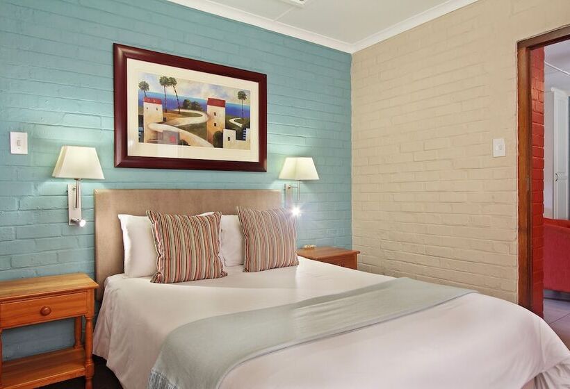 استراحتگاه Baywater Village