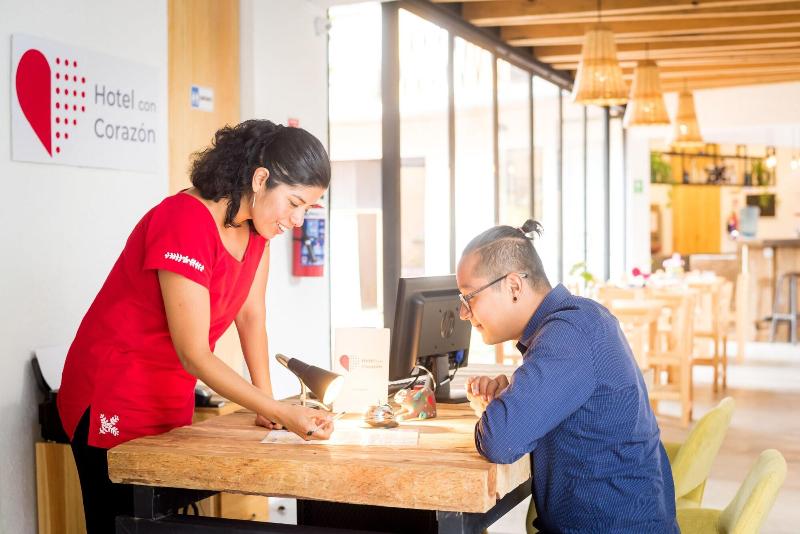 فندق Con Corazon