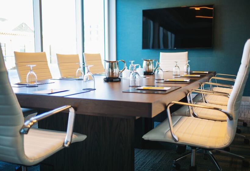 فندق Hilton Garden Inn Fredericton