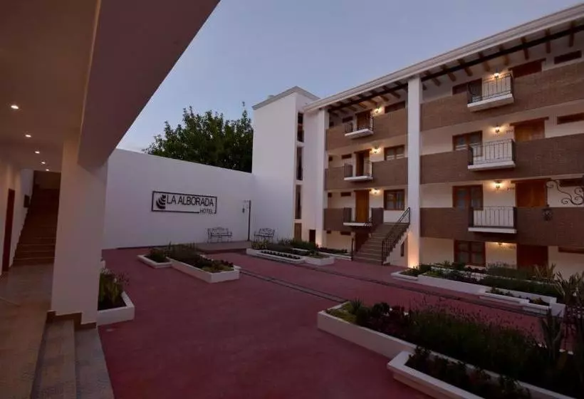 Hotelli La Alborada