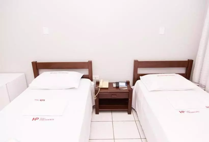 ホテル Presidente