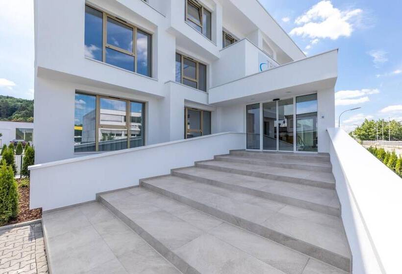 Trip Inn Conference Hotel & Suites