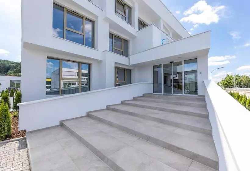 Trip Inn Conference Hotel & Suites