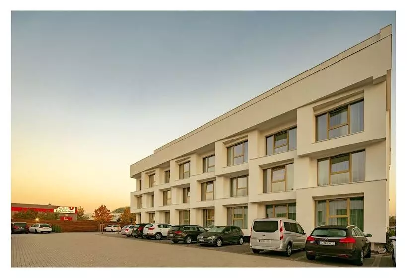 Trip Inn Conference Hotel & Suites