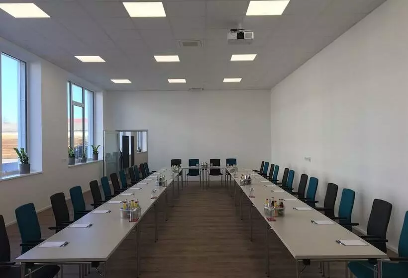 Trip Inn Conference Hotel & Suites