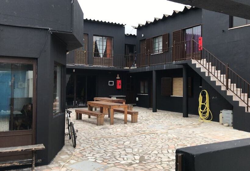 Another Surf Camp Baleal Hostel