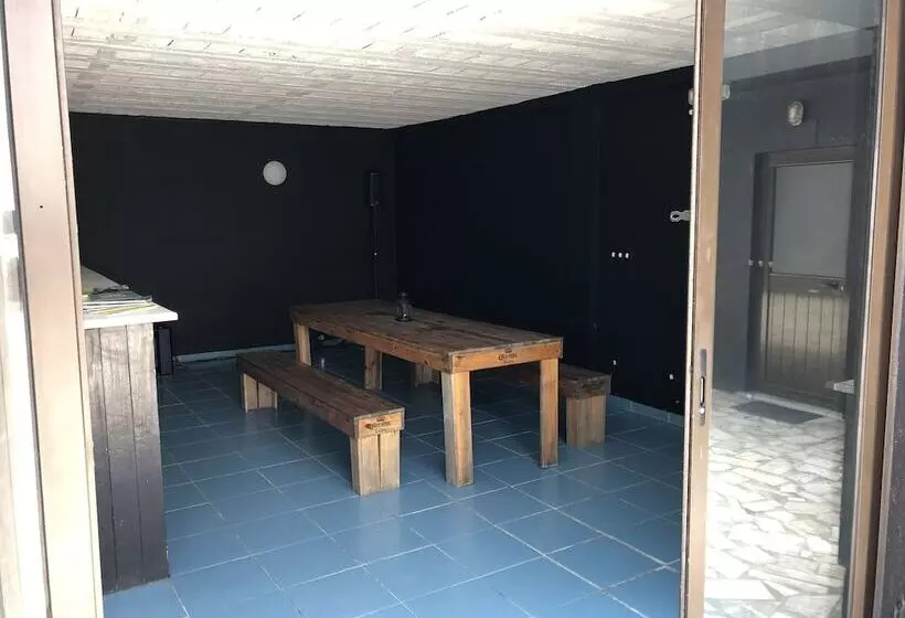 Another Surf Camp Baleal   Hostel