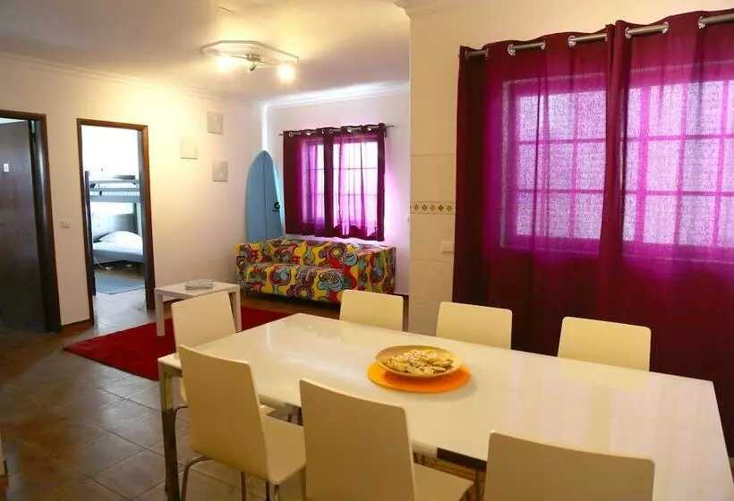Another Surf Camp Baleal   Hostel