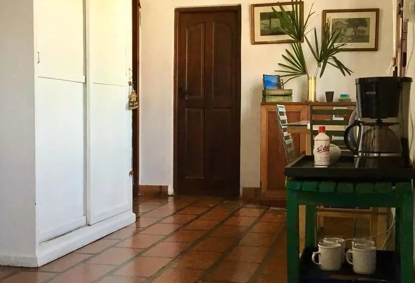 ベッドアンドブレックファースト Casa De Las Palmeras