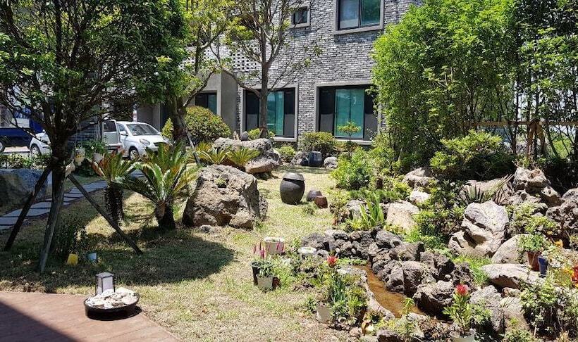 Bookchon Place Jeju