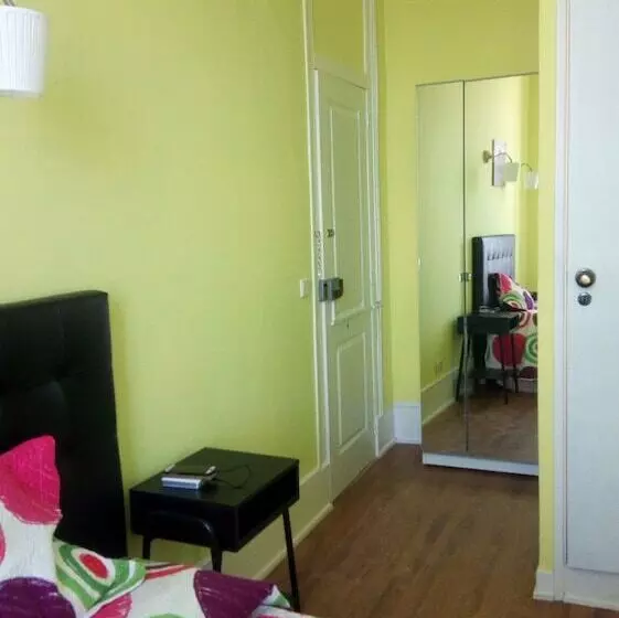 Cenario Catita Hostel