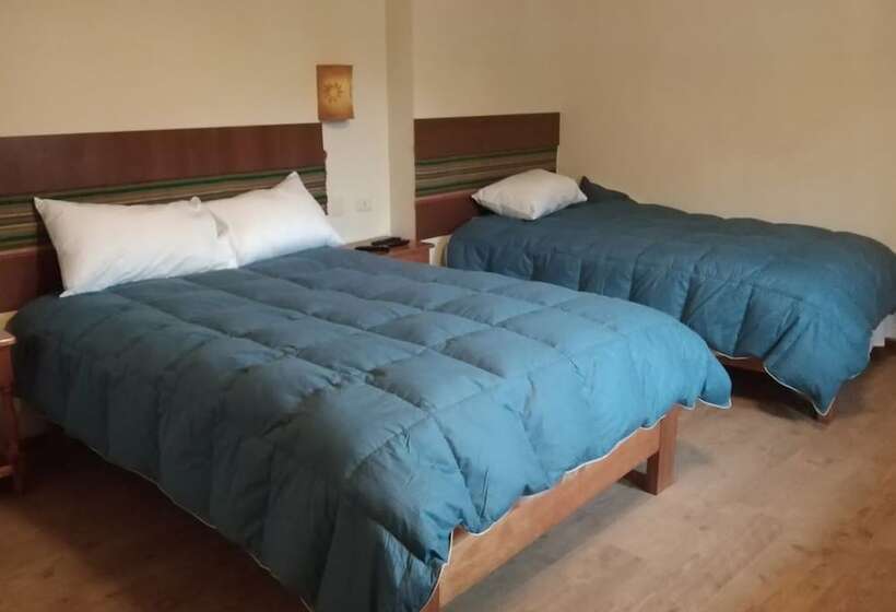 فندق Hostal Balcon De Piedras