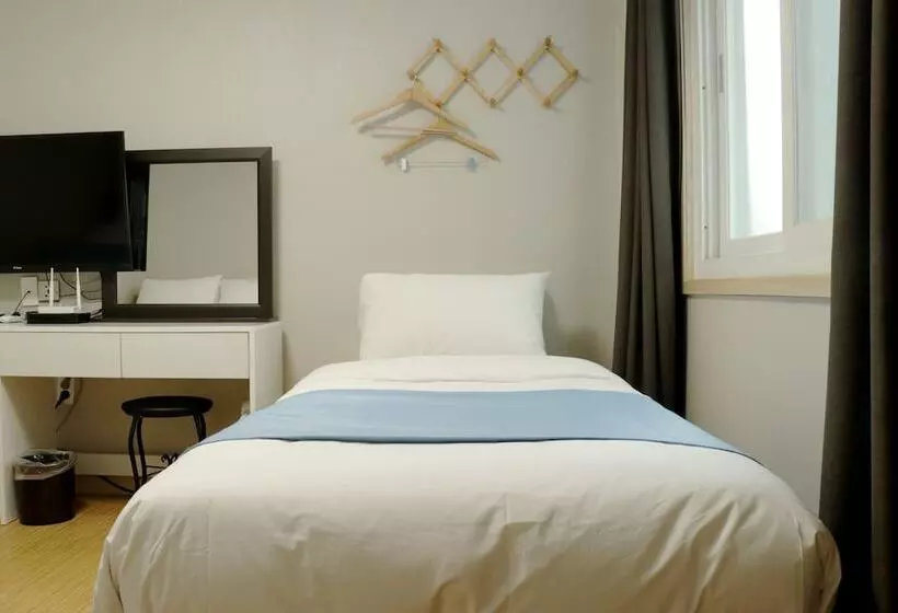 ホテル Jeju Orastay
