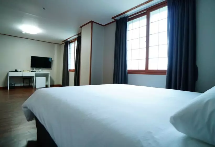 ホテル Jeju Orastay