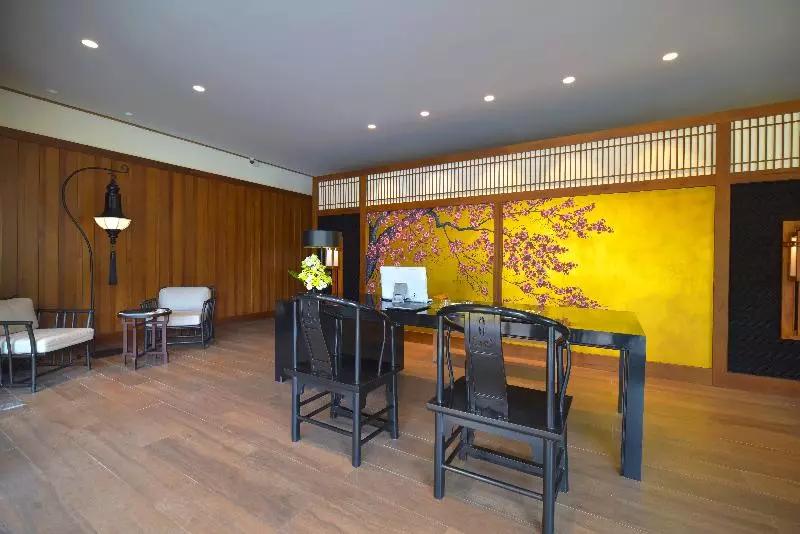 هتل Onsen At Moncham