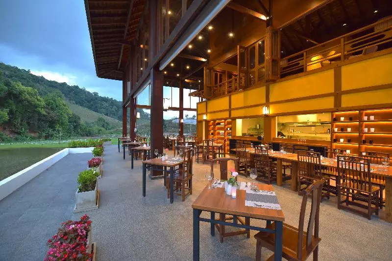 هتل Onsen At Moncham