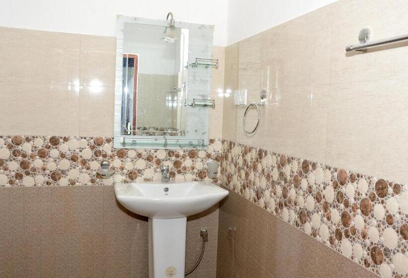 فندق Sumimal Resort Polhena