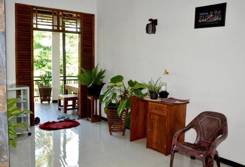 فندق Sumimal Resort Polhena