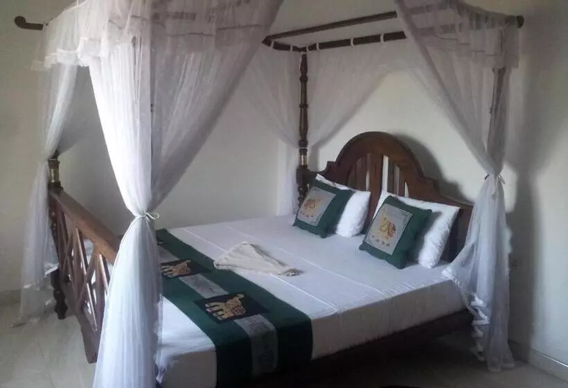 Hotelli Sumimal Resort Polhena