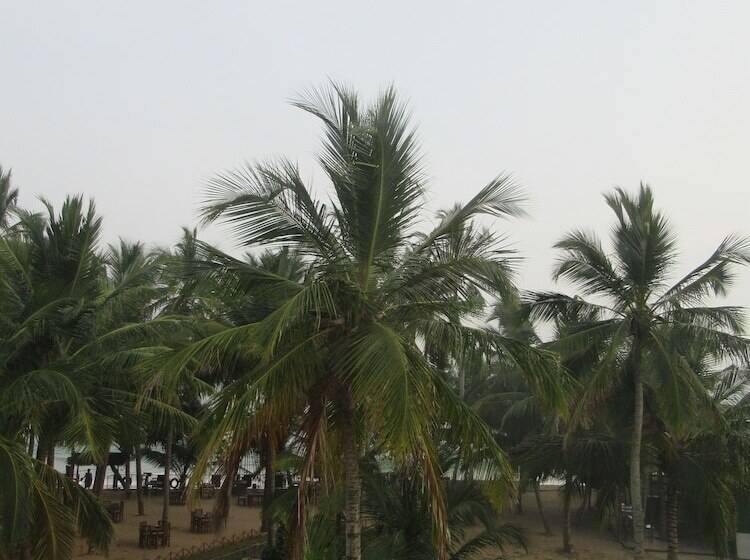 Sand Bank Hotel & Restaurant