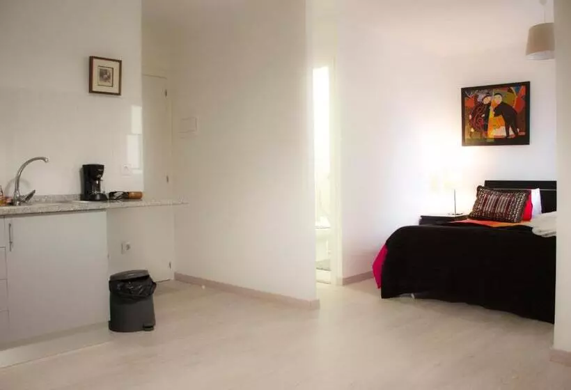 تختخواب و صبحانه Alameda Guest House Rc