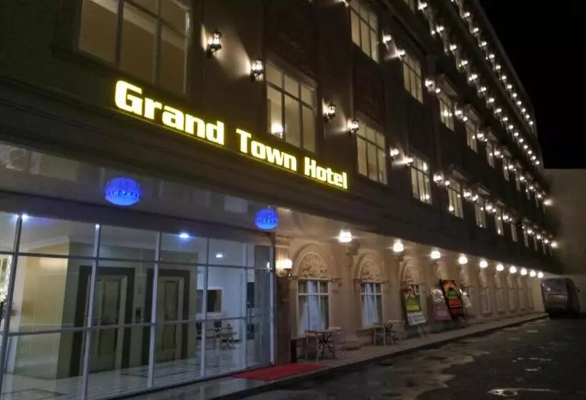 Grand Town Hotel Mandai