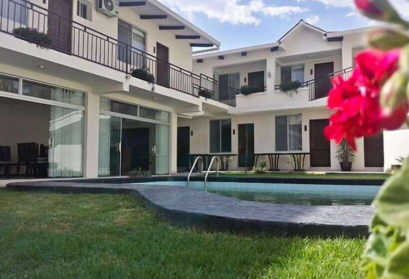 هتل Boutique Casamagna