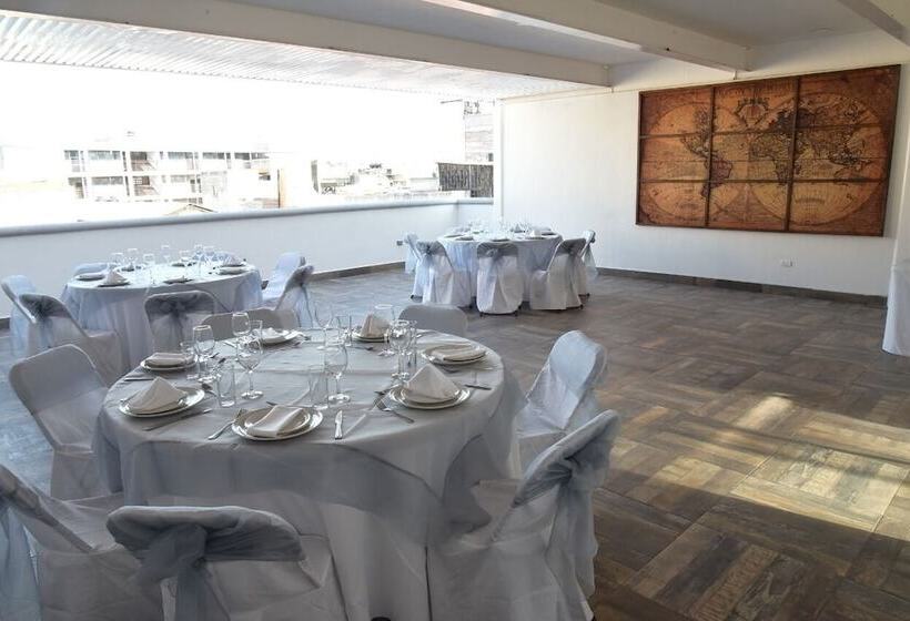 هتل Del Arte Y Figura