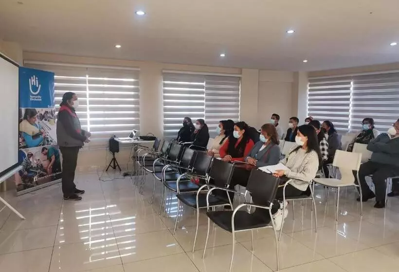 هتل Hostal Costa De Marfil Suites & Apartamentos