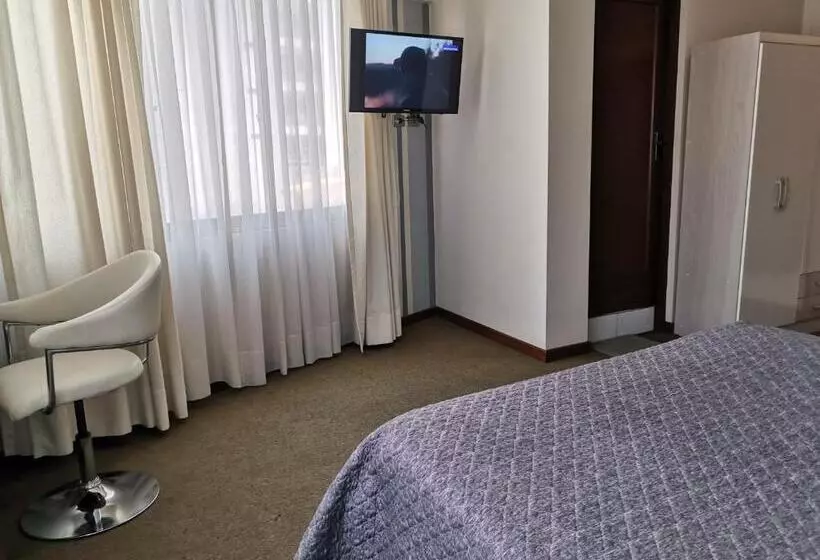 هتل Hostal Costa De Marfil Suites & Apartamentos