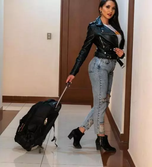 هتل Hostal Costa De Marfil Suites & Apartamentos