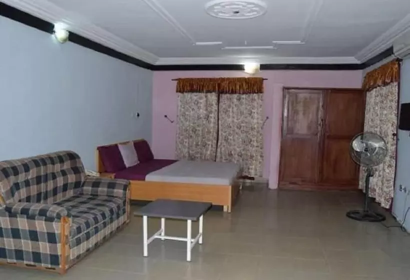 هتل Pedallo Luxury Inn Ltd