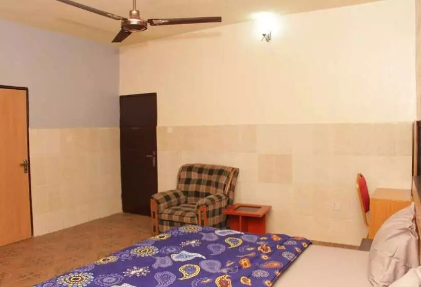 هتل Pedallo Luxury Inn Ltd